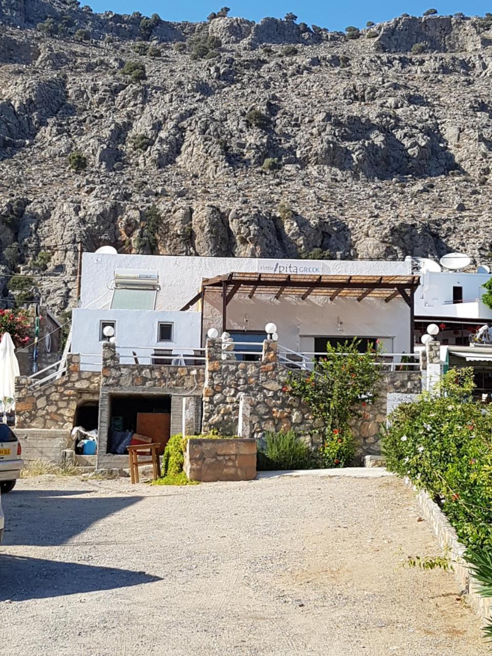 Pals Studios Pefki Esterno foto